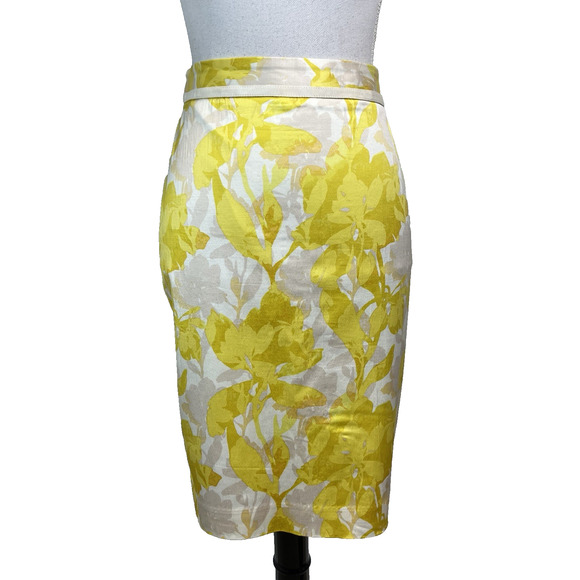 Banana Republic Skirt size 2 Yellow Floral Straight Pencil Knee Wedding Church - Picture 1 of 8